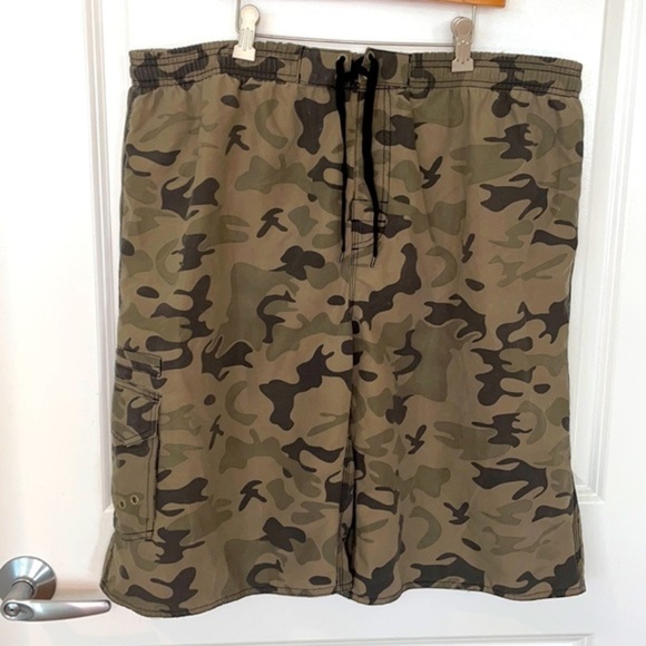 BURNSIDE | Men’s Camouflage Pattern BURNSIDE Swim Trunks Size XL. - Picture 2 of 5